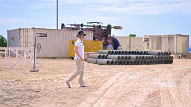 Prefeito David Almeida vistoria avanço das obras do Parque Encontro das Águas