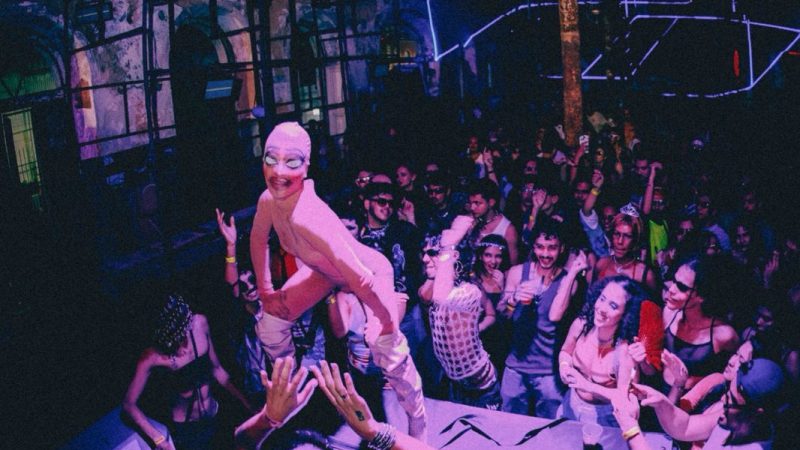 Carlos do Complexo se apresenta em Manaus em noite eletrônica promovida pela Banana Frita