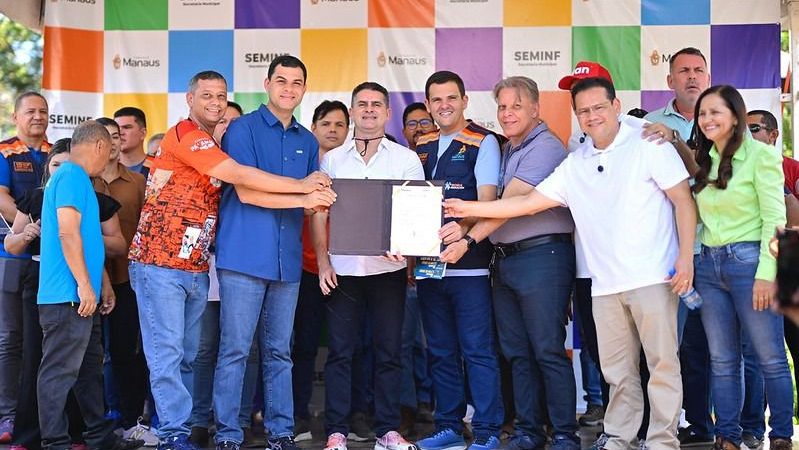 Prefeito David Almeida dá ordem de serviço para asfaltamento de quatro ramais e reforça compromisso com a zona rural de Manaus