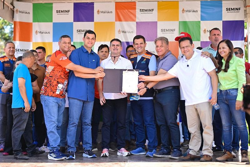Prefeito David Almeida dá ordem de serviço para asfaltamento de quatro ramais e reforça compromisso com a zona rural de Manaus