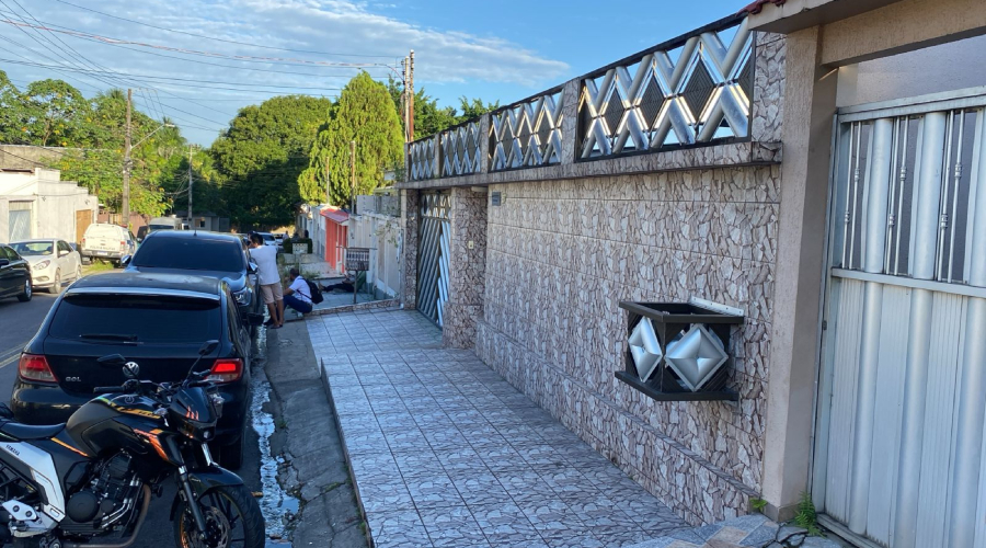 Pistoleiros invadem residência e executam homem a tiros no bairro Flores em Manaus