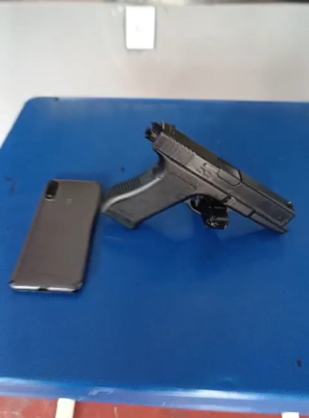 Em Santo Antônio do Içá, PMAM apreende dois adolescentes por ameaçarem colegas com simulacro de arma de fogo