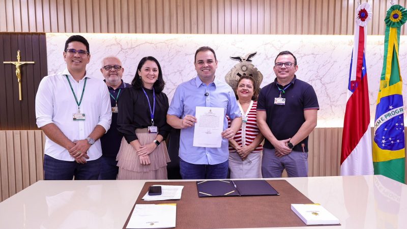 Presidente Roberto Cidade anuncia FGV como banca responsável pelo concurso público da Aleam