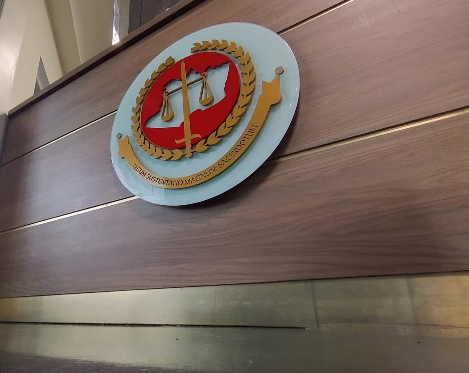 PMs e guarda municipal suspeitos de estuprar indígena são presos após pedido de prisão preventiva do MPAM