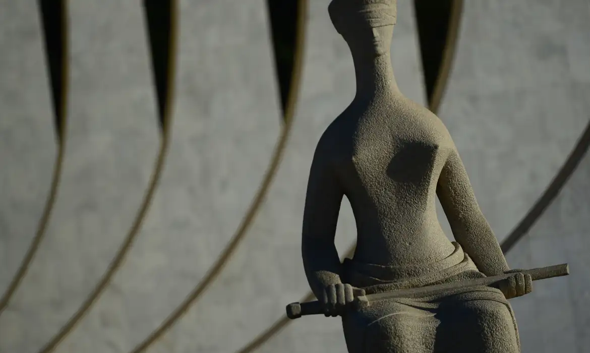 Tarifas dos EUA devem derrubar preços e afetar setores estratégicos