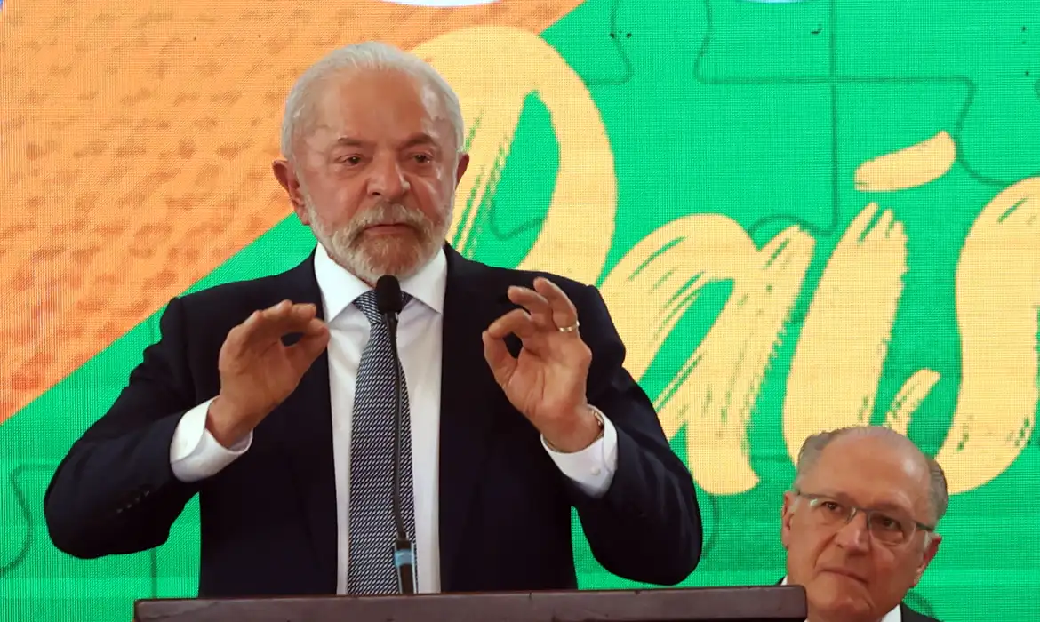 Lula diz que vai convidar Trump para a COP30, em Belém