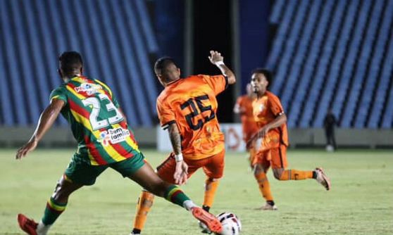 Manauara empata com Sampaio Corrêa e decisão fica pra volta