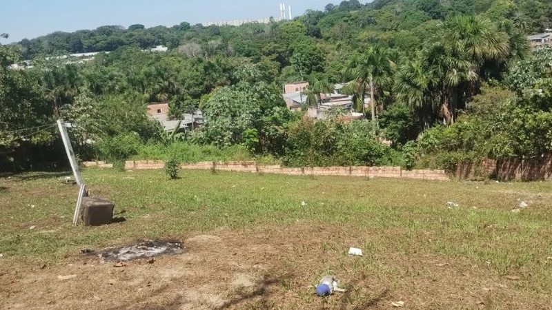 Corpo de mulher é encontrado em terreno na zona norte de Manaus