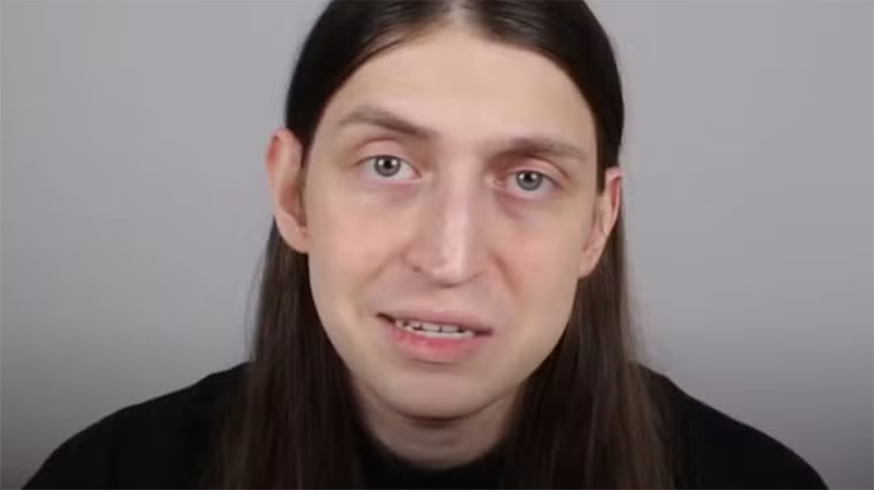 Influenciador Felca diz que anda em carro blindado após denúncias