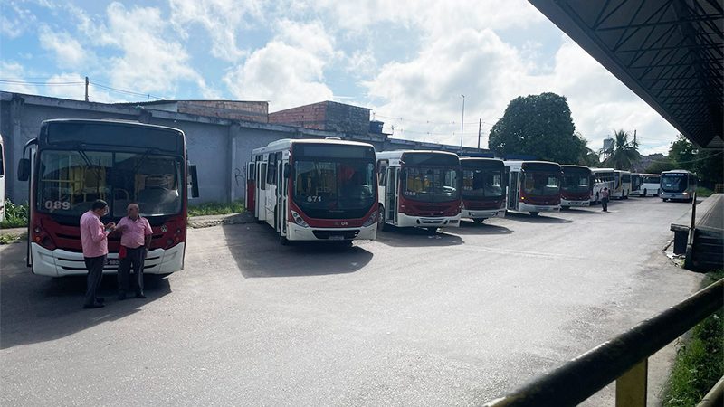 Sindicato anuncia paralisação de ônibus nesta terça-feira em Manaus