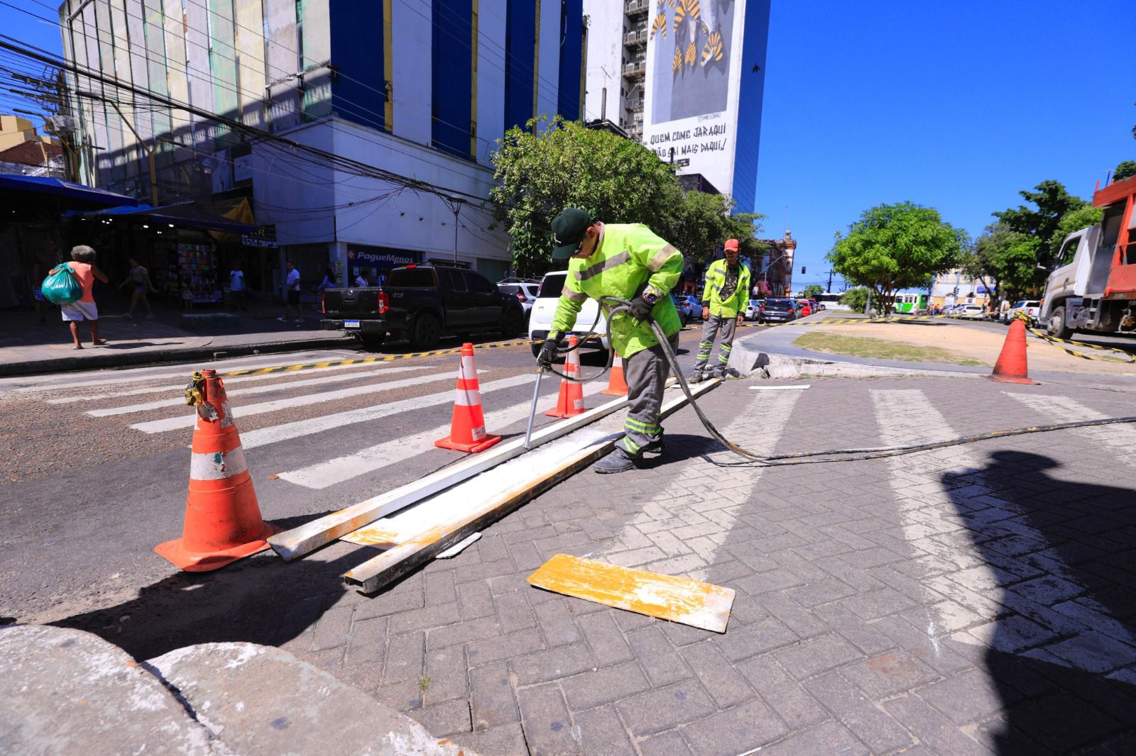 Prefeitura de Manaus encerra primeiro dia do ‘Mutirão no Centro’ com reforço em ações de segurança, assistência social e limpeza