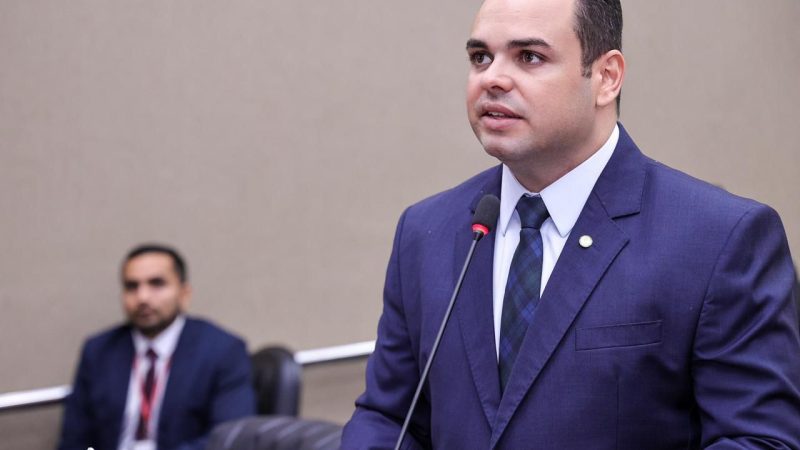 Presidente Roberto Cidade propõe apoio à FCecon com destinação de emendas parlamentares no orçamento estadual