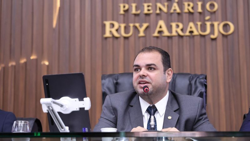 Presidente Roberto Cidade propõe protocolo integrado que amplia atendimento a ribeirinhos impactados por cheias e vazantes