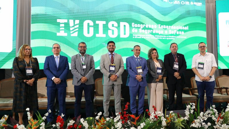 Em Manaus, UEA realiza abertura da programação presencial do IV Congresso Internacional de Segurança e Defesa
