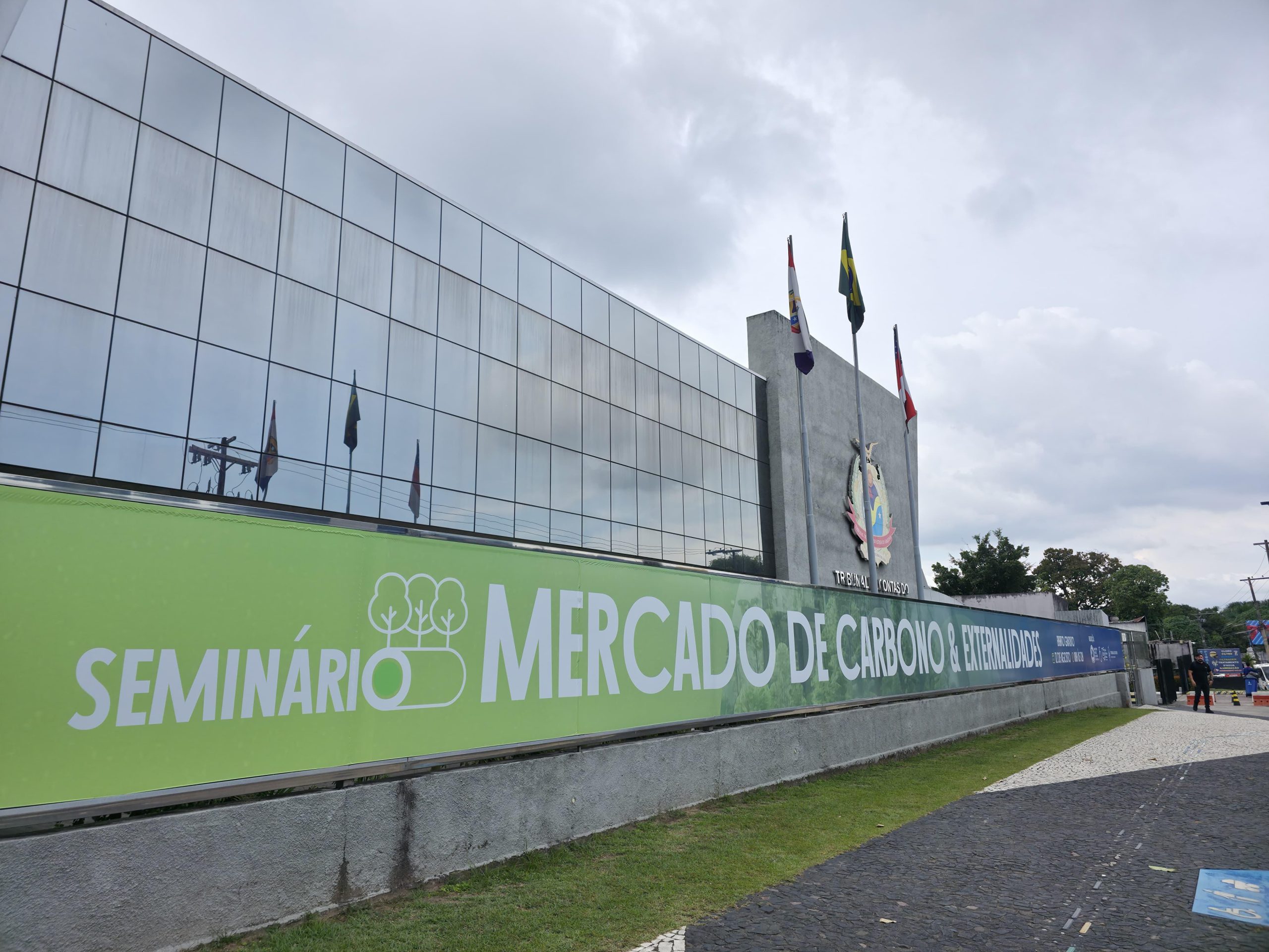 Mercado de carbono e preservação da Amazônia pautam encontro no TCE-AM nesta terça (12)