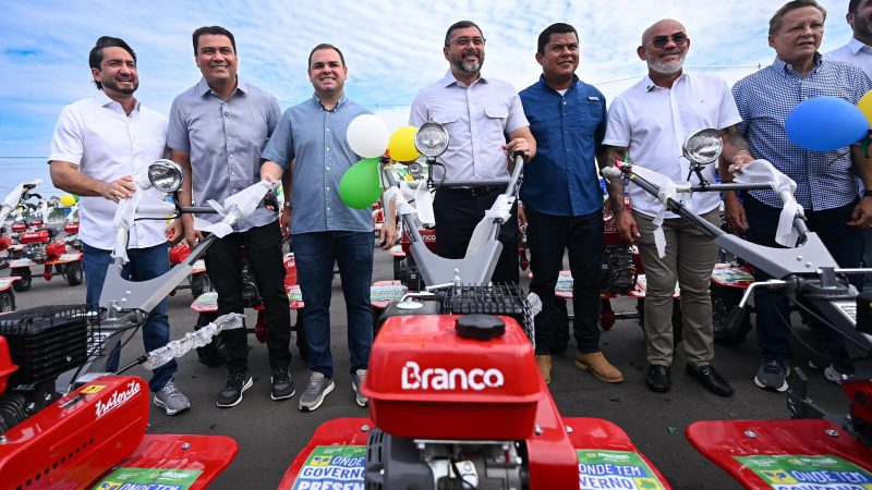 Presidente Roberto Cidade anuncia emendas para o setor primário durante entrega de insumos e implementos agrícolas