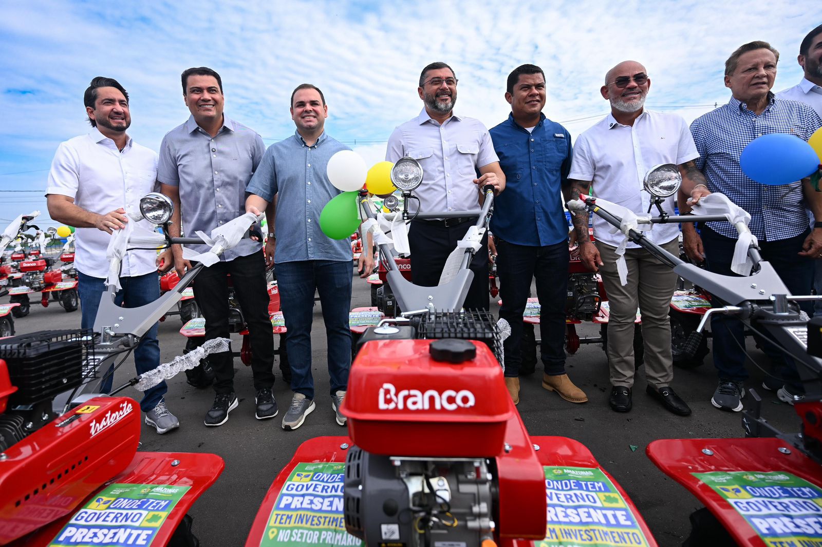 Presidente Roberto Cidade anuncia emendas para o setor primário durante entrega de insumos e implementos agrícolas