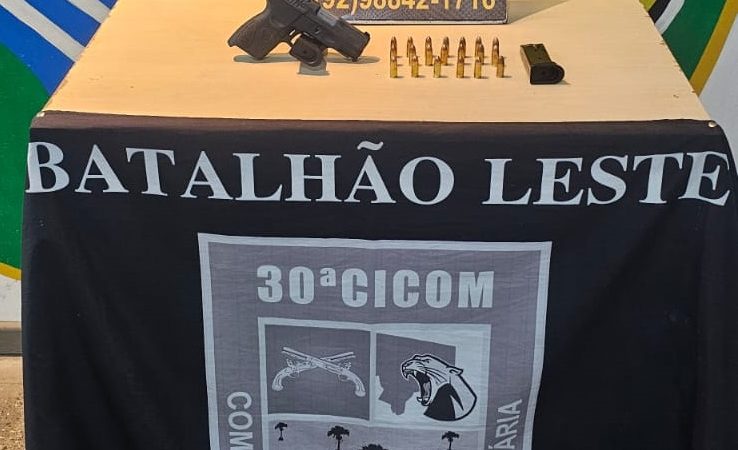 Polícia Militar do Amazonas prende dois homens e apreende cinco armas de fogo durante ações em Manaus
