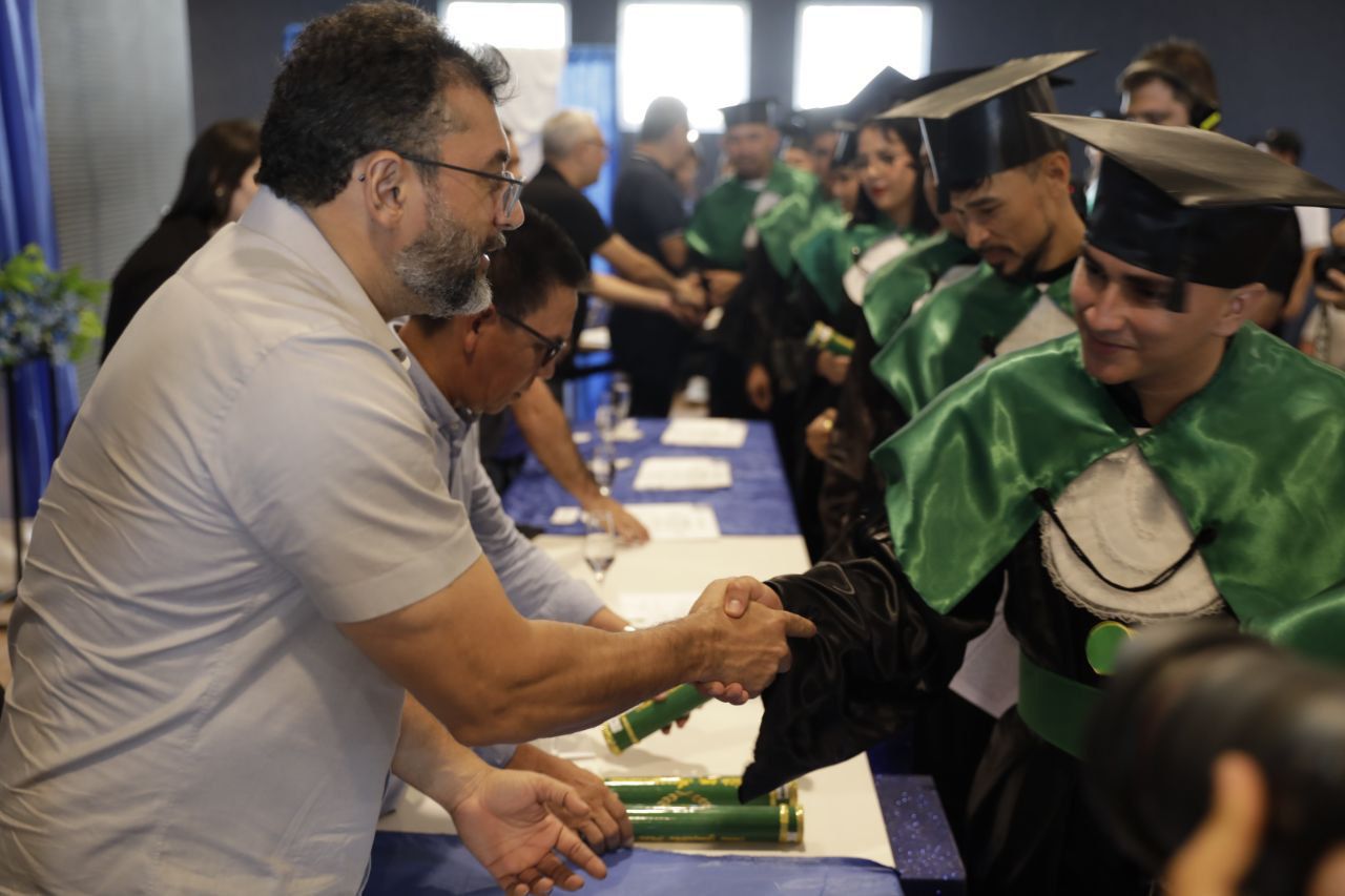 Governador Wilson Lima destaca geração de emprego e renda com formação das primeiras turmas do Cetam em Silves