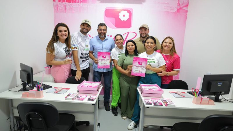 Governador Wilson Lima inaugura ponto fixo do Crédito Rosa em Beruri