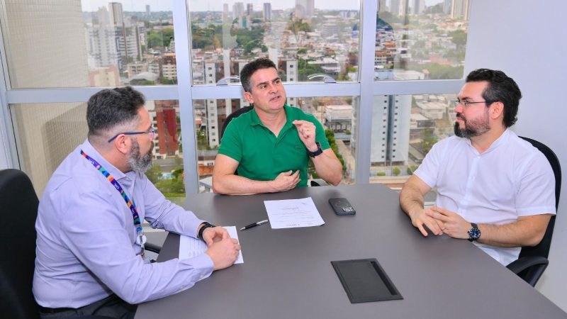 Prefeito David Almeida assina edital para construção da ‘Cidade do Autista’ e avança na política de inclusão em Manaus