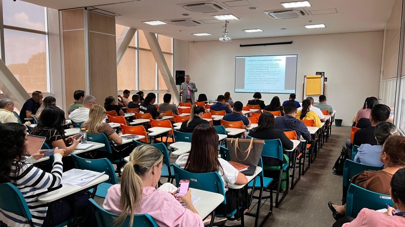 Capacitação sobre a Nova Lei de Licitações reúne gestores de todo o AM no TCE-AM