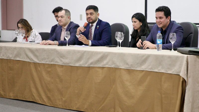 Em aula magna, reitor da UEA apresenta panorama do curso de Direito e destaca incentivo à pesquisa científica na área jurídica