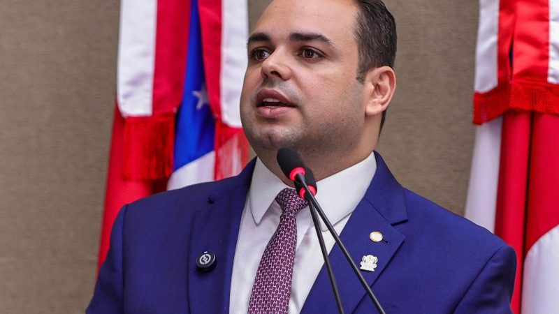 Presidente Roberto Cidade comanda sessão de reabertura das atividades parlamentares na Aleam e faz anúncios para o segundo semestre