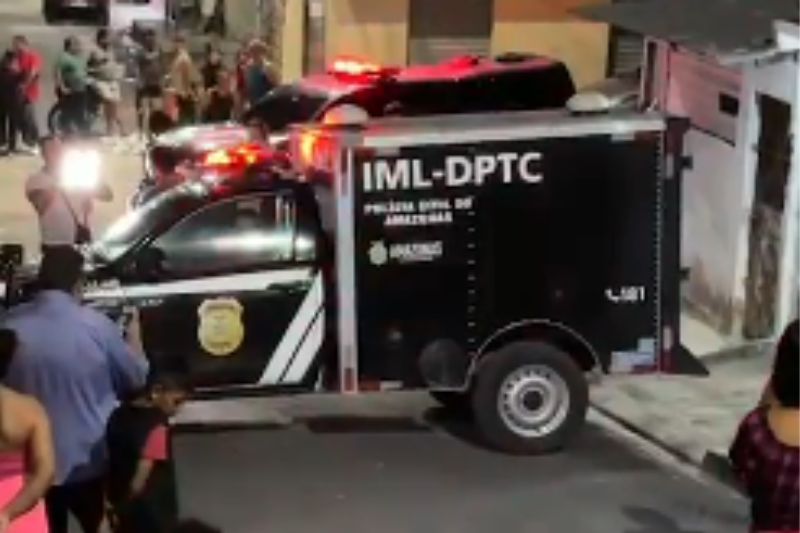 Mulher é encontrada morta e móveis da casa revirados em Manaus