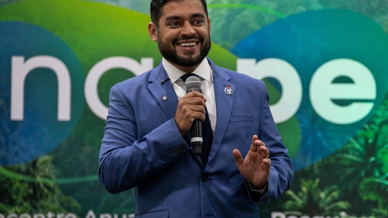 UEA traz debate sobre universidade e Amazônia socialmente referenciadas e sustentáveis durante abertura do Enaepe