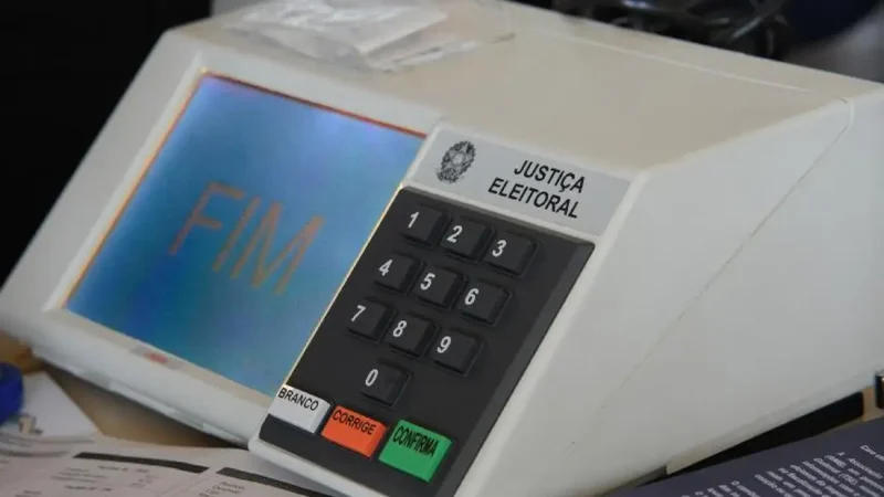 Com vetos, Lula sanciona limite para inelegibilidade por Ficha Limpa