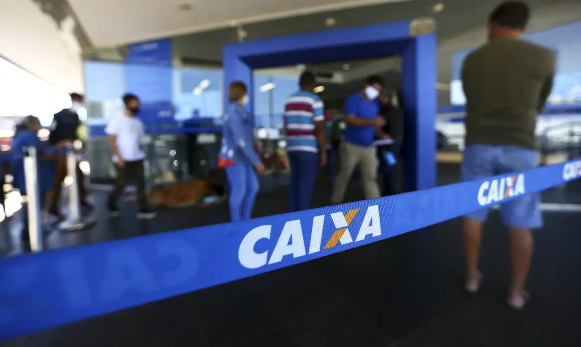 PF afirma que Caixa e Santander foram usados pelo crime organizado