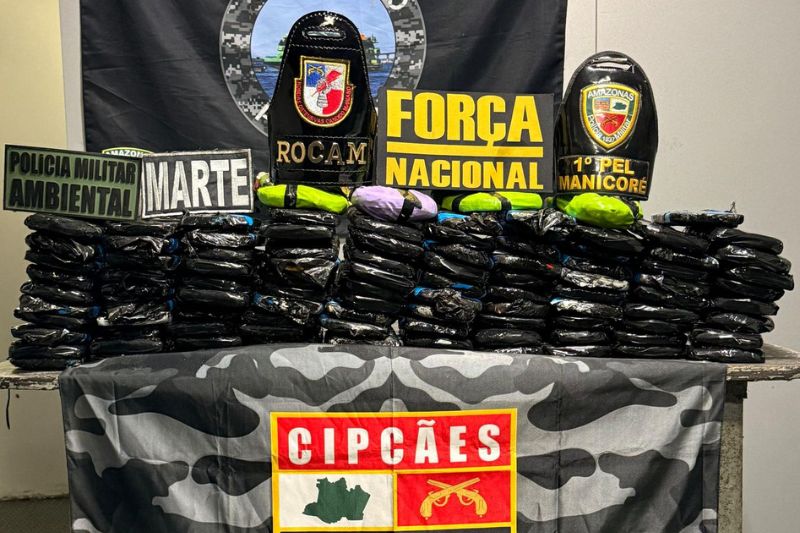 Trio é preso com cocaína em barco que saiu de Tabatinga para Manaus