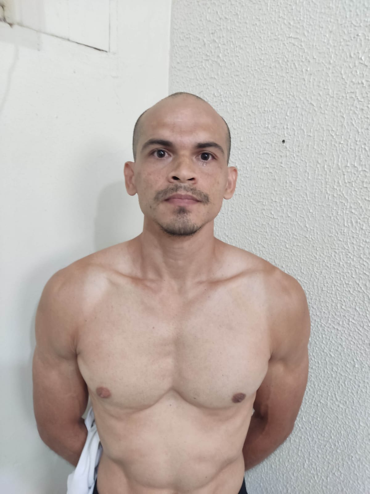 PRESO MOTORISTA DE APLICATIVO QUE ESTUPRAVA MULHERES APÓS LER A BÍBLIA PARA AS VÍTIMAS