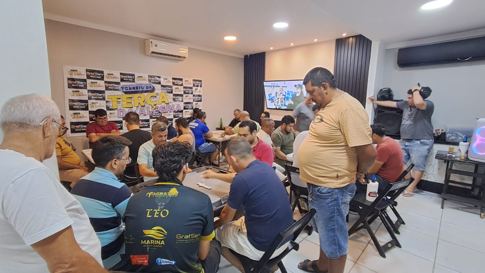 Prefeito David Almeida acompanha entrega de kits da corrida ‘#SouManaus’ com segurança, organização e expectativa do público