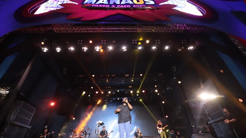 Louvor e adoração marcam a primeira noite do ‘#Sou Manaus Passo a Paço 2025’ com Fernandinho, Eli Soares e padre Alessandro Campos