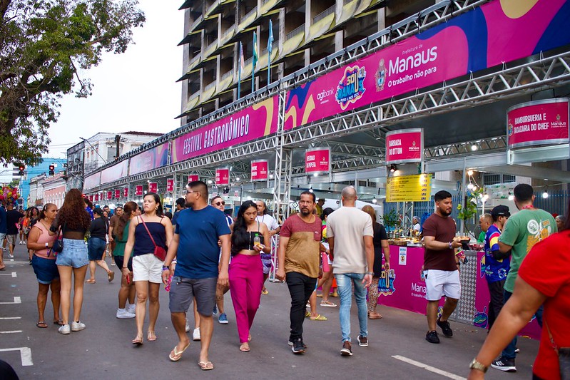 #SouManaus 2025’ já movimentou R$ 150 milhões na economia local, destaca prefeito David Almeida