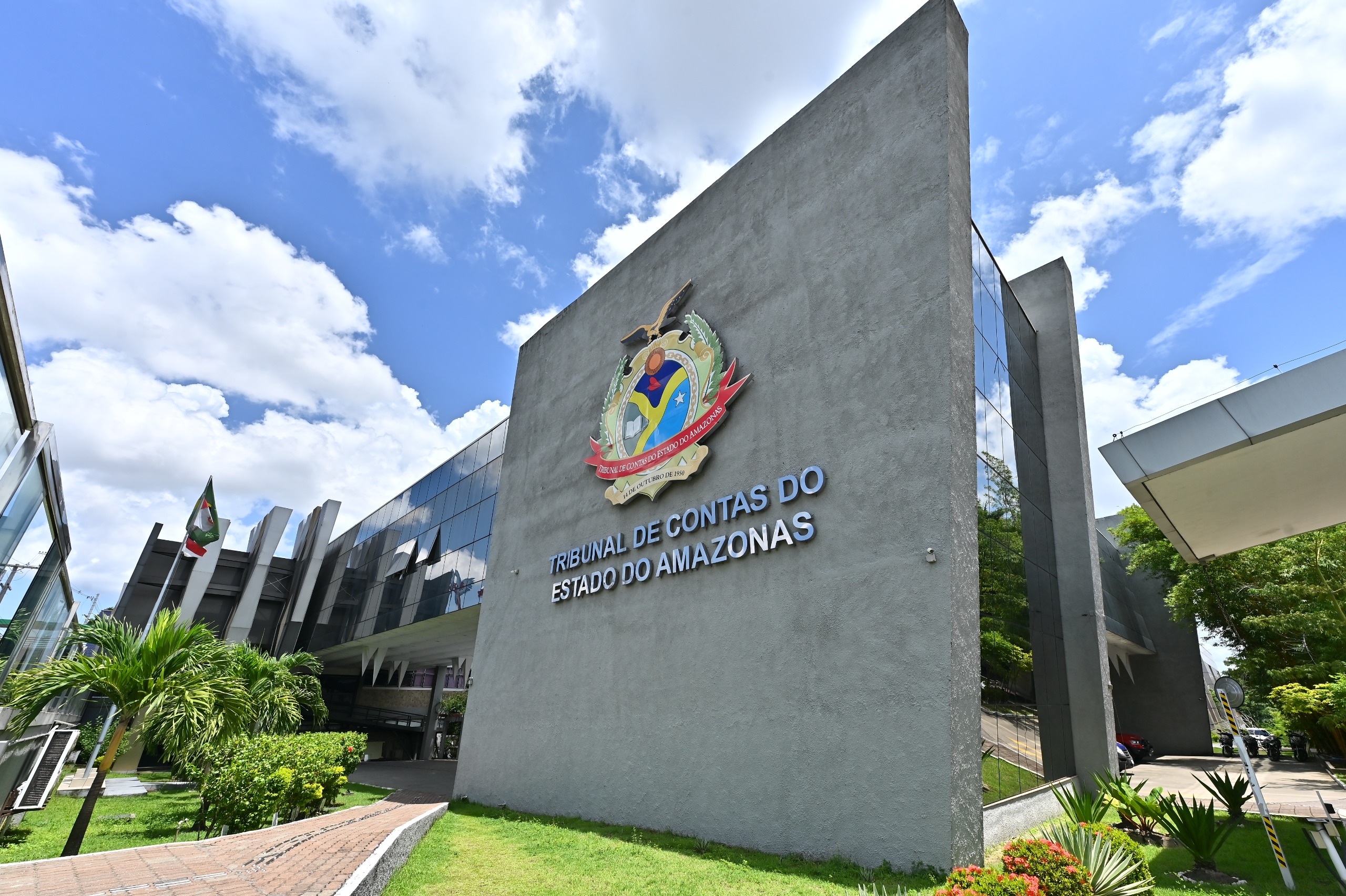 TCE-AM realiza sessão com julgamento de 118 processos nesta terça-feira (9)