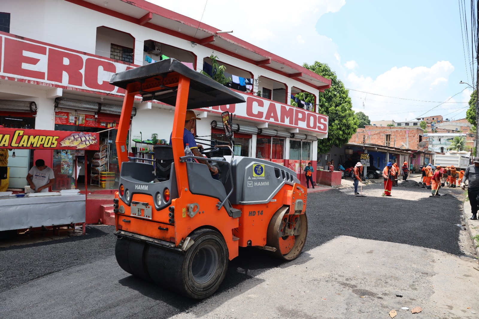 Prefeitura de Manaus intensifica obras no bairro Flores e moradores celebram avanço na infraestrutura