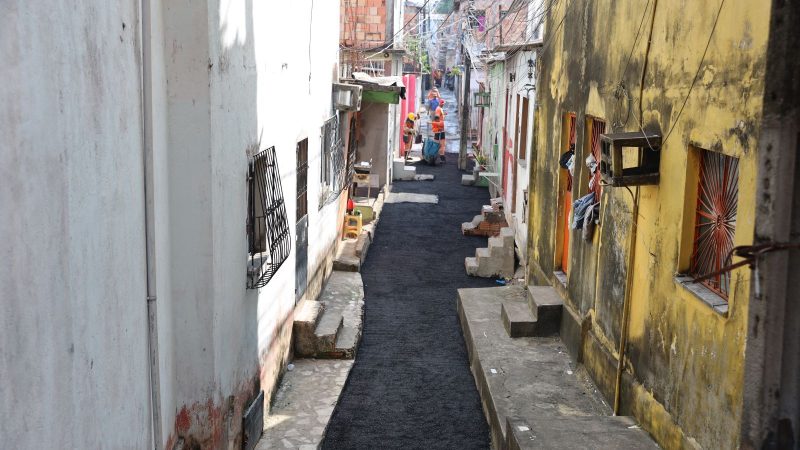 Prefeitura de Manaus transforma beco Santo Antônio com nova pavimentação e garante melhor qualidade de vida à comunidade