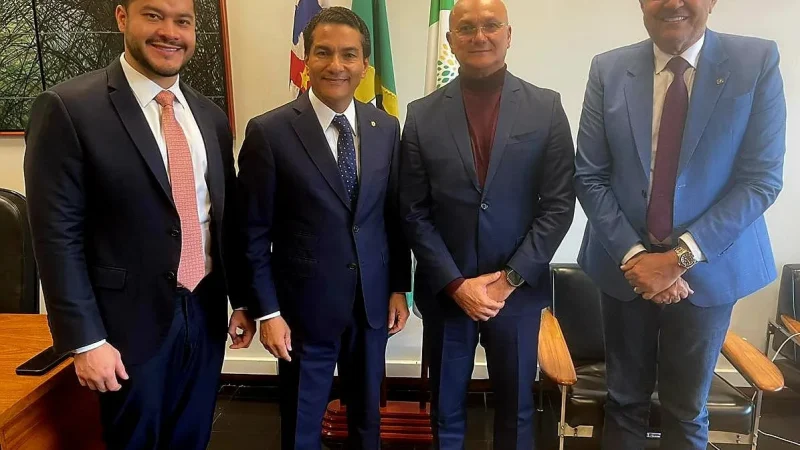 Reunião com presidente do Republicanos reforça possível candidatura de Menezes ao Senado