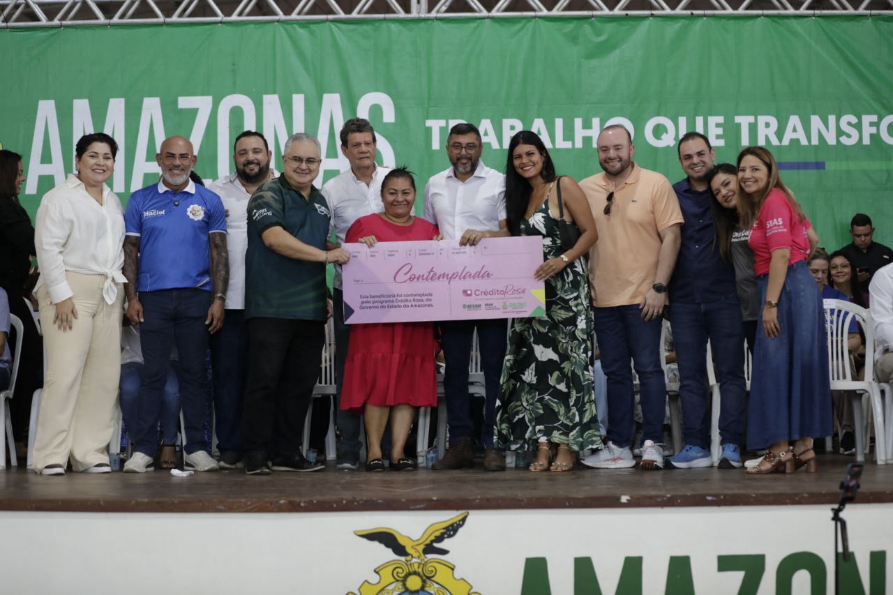 Em Presidente Figueiredo, governador Wilson Lima inaugura primeiro Castramóvel do interior e beneficia o setor social