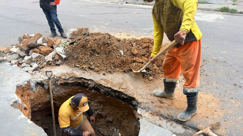 Prefeitura de Manaus recupera rede de drenagem profunda no bairro Alvorada