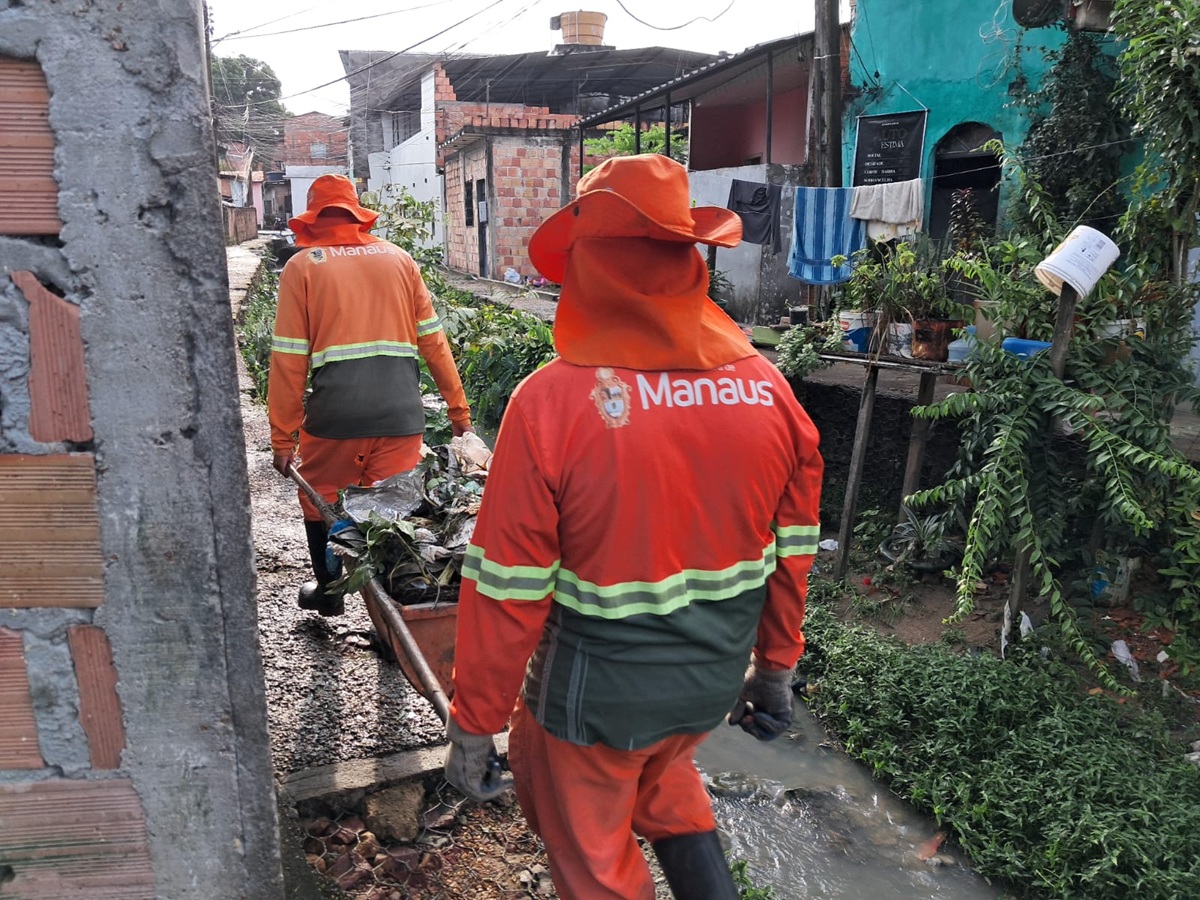 Prefeitura de Manaus reforça frentes de trabalho em igarapés urbanos para minimizar impacto das fortes chuvas