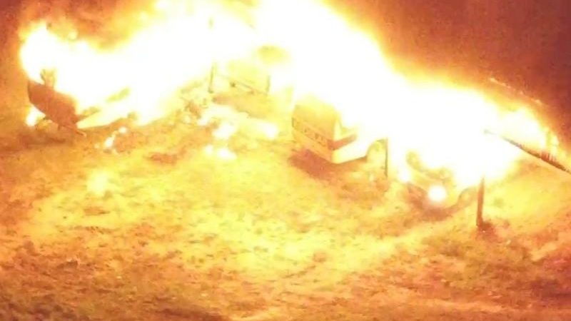 Assaltantes são mortos e criminosos ateiam fogo em cidade no Amazonas