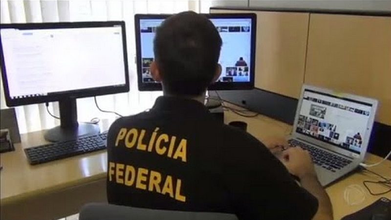 PF prende investigado em Manaus por racismo e ameaças na internet