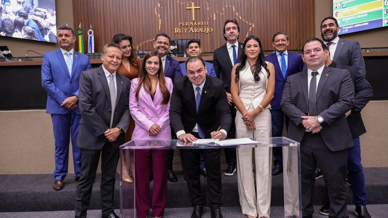 Presidente Roberto Cidade anuncia início das inscrições para concurso público da Aleam em 10 de setembro