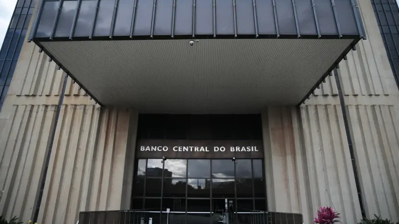 Copom inicia reunião nesta terça para definir taxa básica de juros