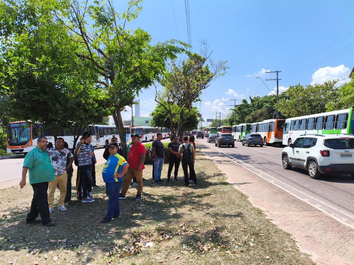 Justiça determina fim da paralisação de motoristas e cobradores de ônibus em Manaus