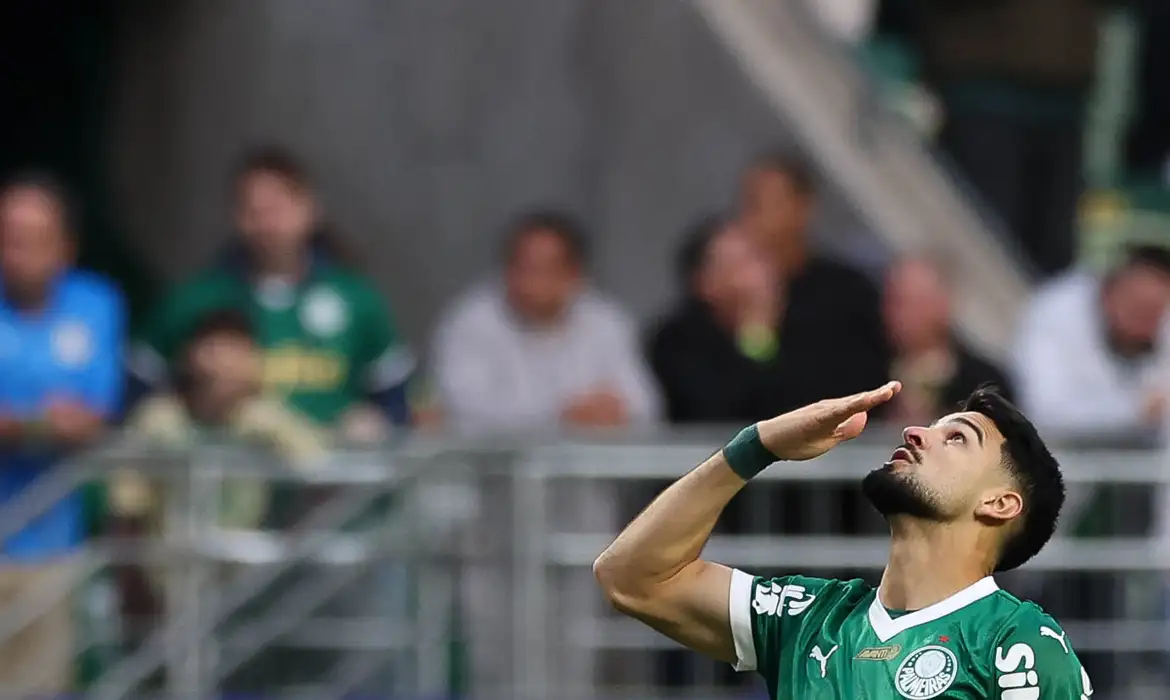 Brasileiro: Palmeiras vence Vasco em casa para assumir vice-liderança